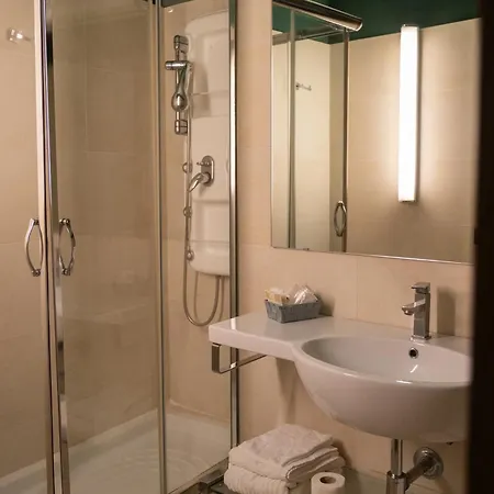 Sotto Il Cielo 4* Pignola