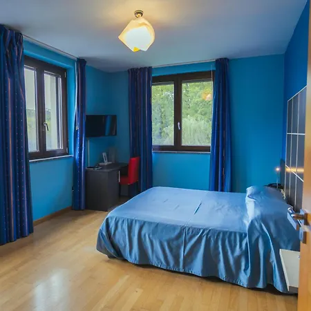 Sotto Il Cielo Pignola