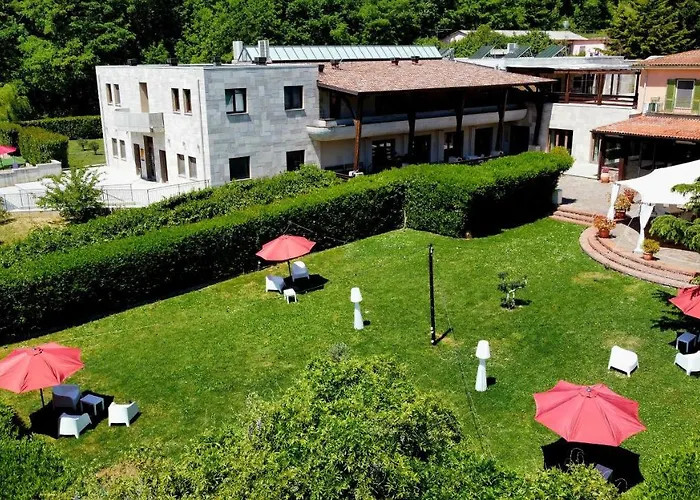 Sotto Il Cielo Pignola